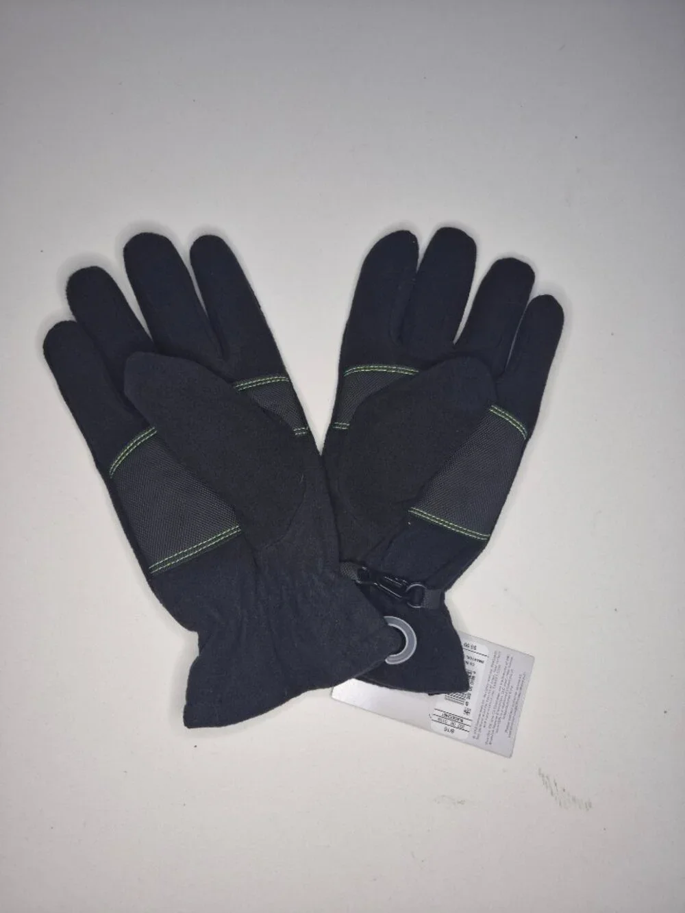 NWT Champion Smartdri Boys Black/ Green Gloves Size: 8/16